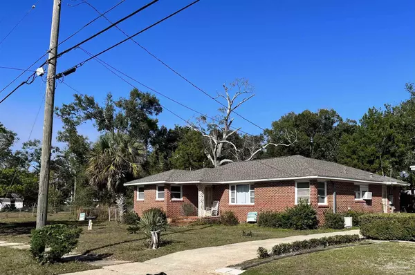 814 W Gonzalez St, Pensacola, FL 32501