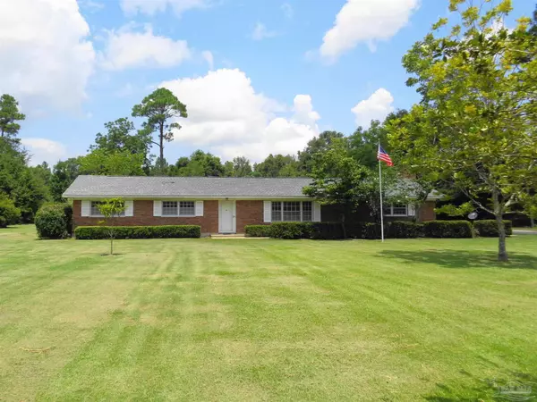 505 Mcrae St, Atmore, AL 36502