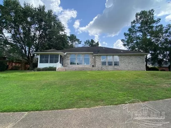 Pace, FL 32571,3168 Bobby Jones Dr