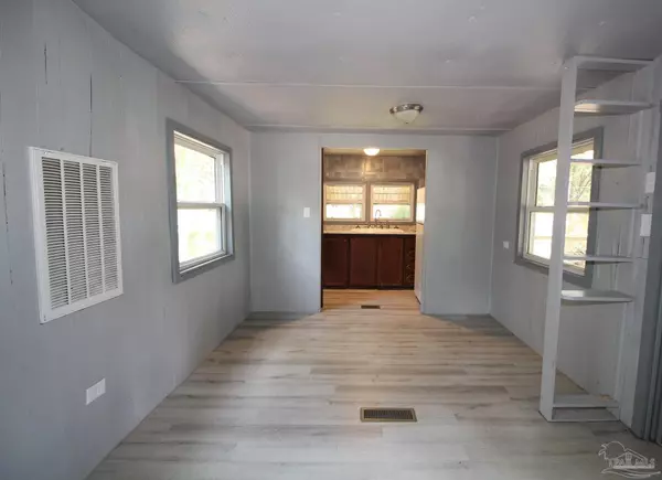 Pace, FL 32571,3432 Oak Tree Ln