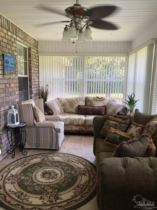 Molino, FL 32577,7131 Homeplace Ln