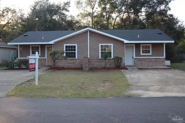 5881 Byrom St, Milton, FL 32570