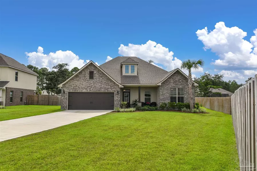 2233 Peyton Ct, Gulf Breeze, FL 32563