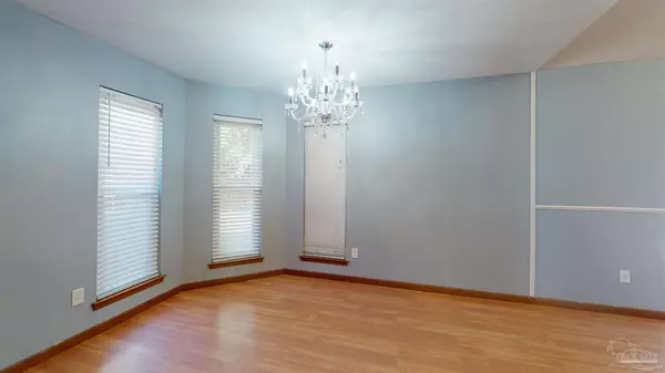 Crestview, FL 32539,136 W Old Mill Way