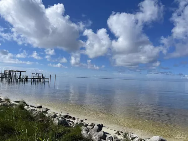 Gulf Breeze, FL 32561,501 Deer Point Dr