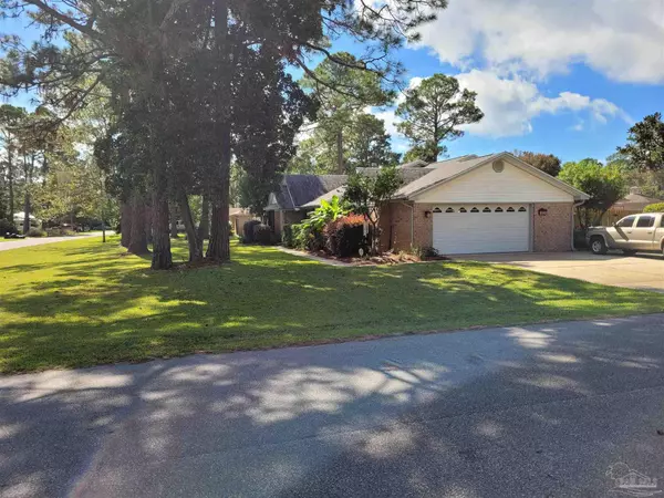 Gulf Breeze, FL 32563,1023 Woodlore Cir