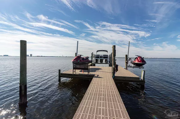 Navarre, FL 32566,7965 Newport St