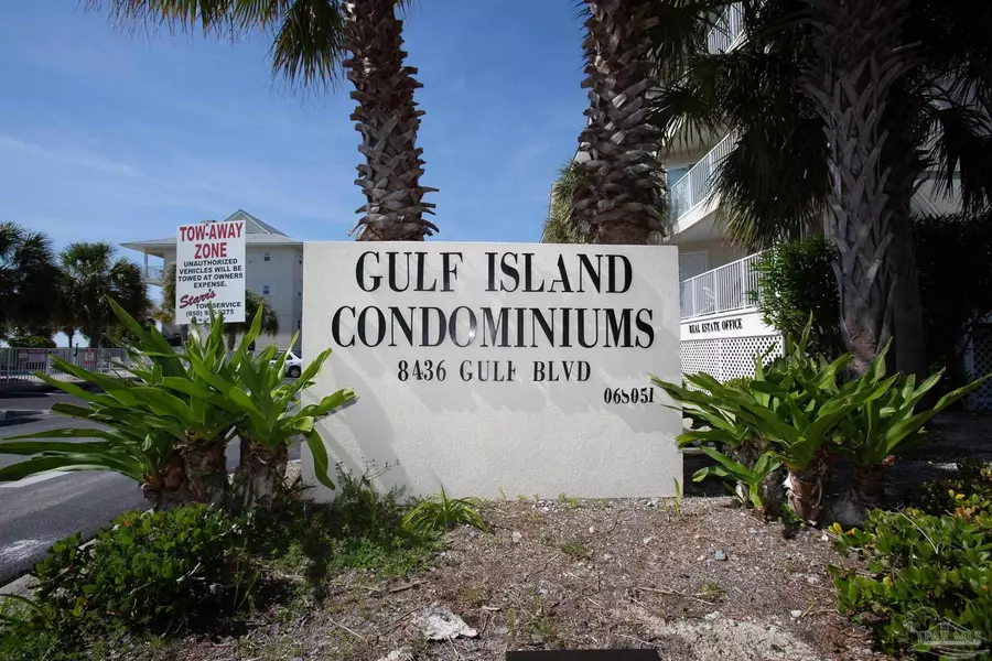 8436 Gulf Blvd, Navarre Beach, FL 32566