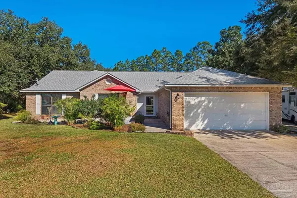 2466 Houston Cir, Gulf Breeze, FL 32563