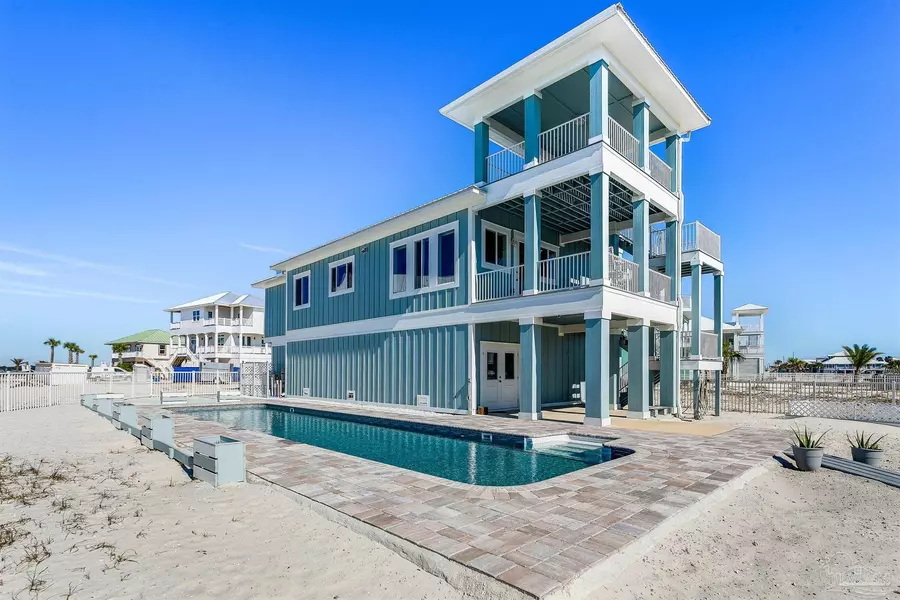 7386 Grand Navarre Blvd, Navarre Beach, FL 32566