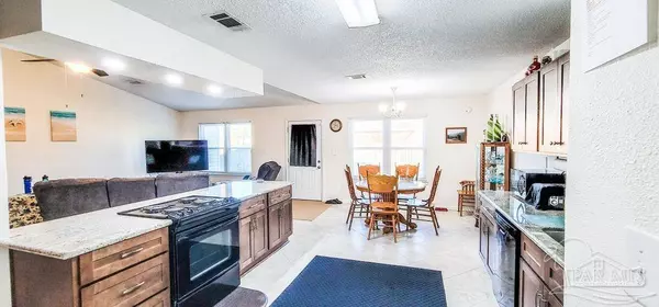 Pensacola, FL 32506,8253 Continental Ct