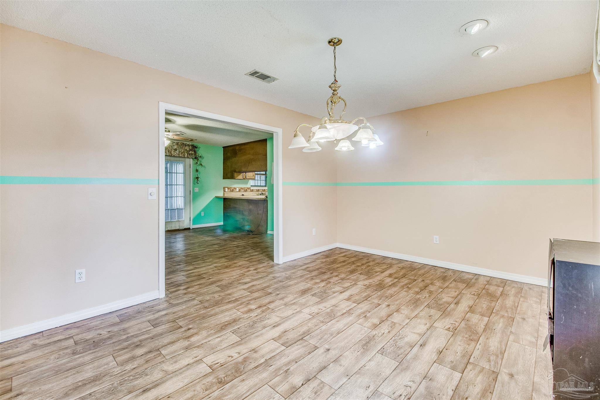 Milton, FL 32583,7928 Twin Lake Dr