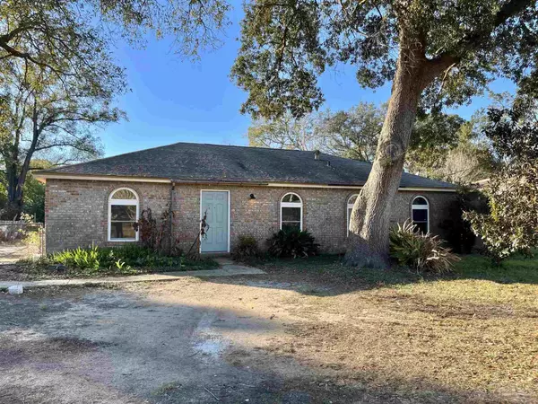 5779 Wickford Ln, Pensacola, FL 32526