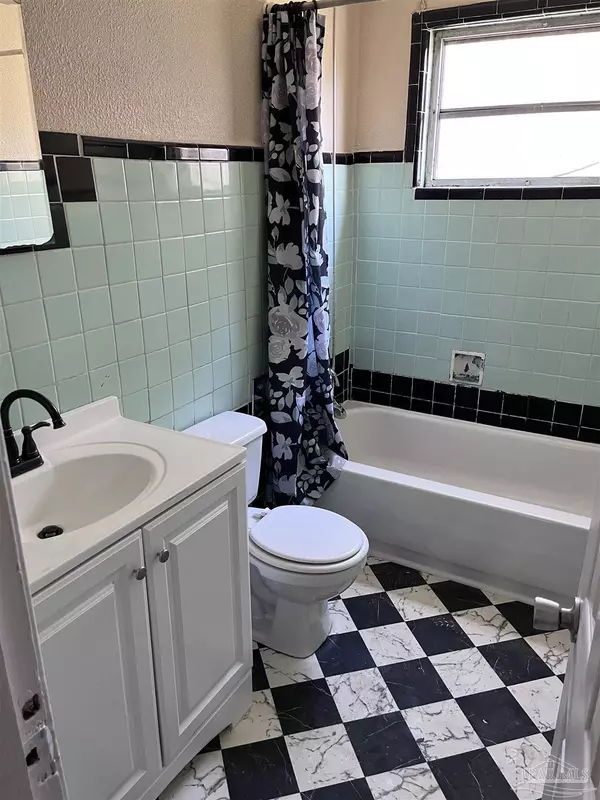 Pensacola, FL 32505,2702 N U St