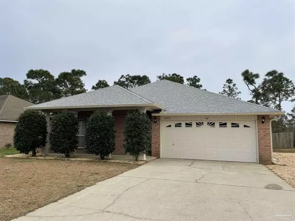 609 Downhaul Dr, Pensacola, FL 32507