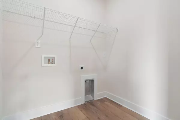 Pensacola, FL 32501,701 N A St