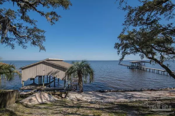 Gulf Breeze, FL 32563,4454 Hickory Shores Blvd