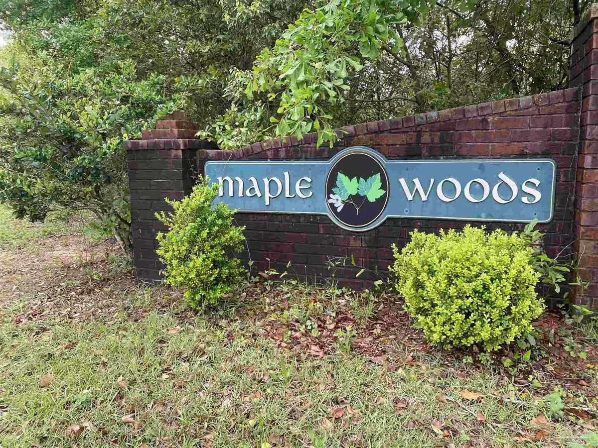 Pensacola, FL 32534,800 Maple Woods Cir