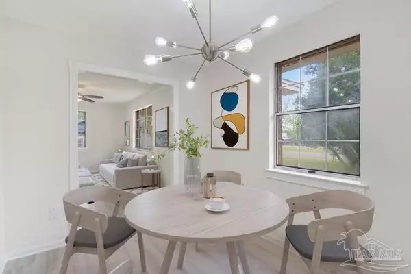 Defuniak Springs, FL 32435,841 W Live Oak Ave