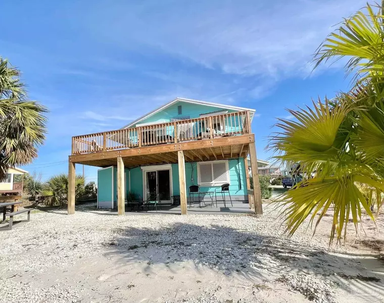 469 E 2nd Ave, Gulf Shores, AL 36542