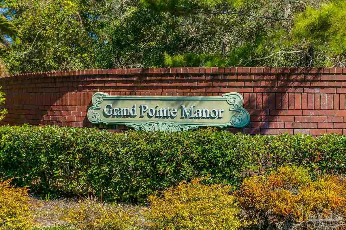 Gulf Breeze, FL 32563,11A Manor Cir