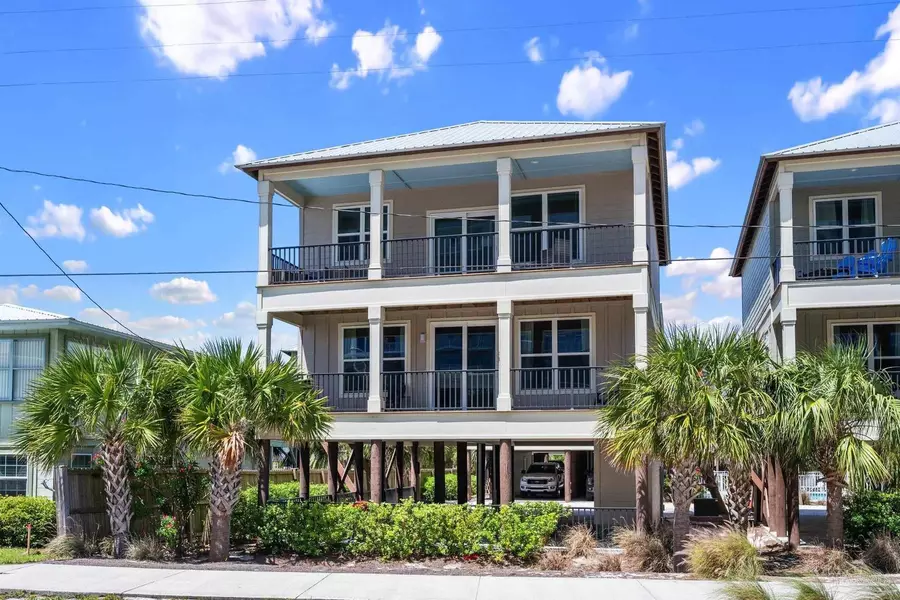 473 E 1st Ave, Gulf Shores, AL 36542