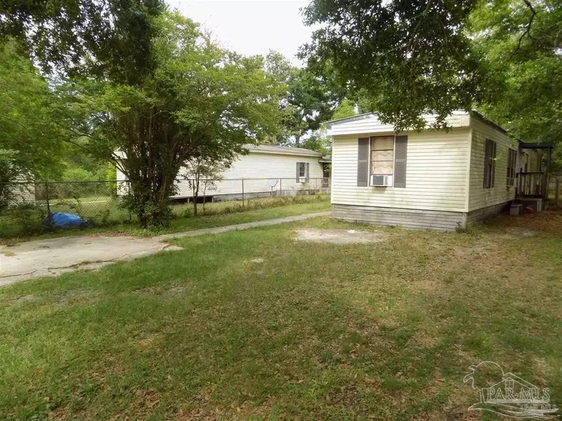 628 Gordon Ave, Pensacola, FL 32507