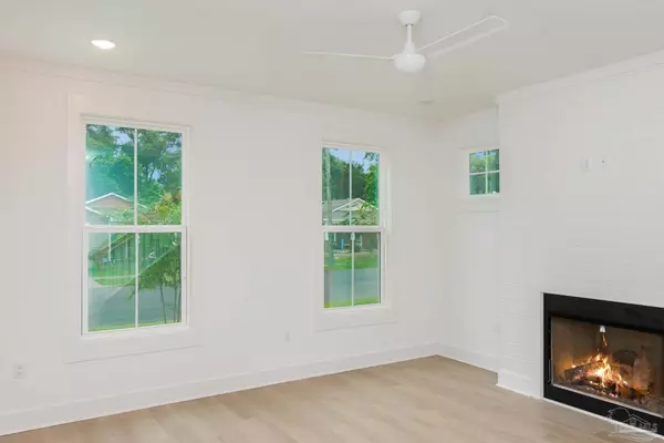 Pensacola, FL 32502,1580 W Romana St