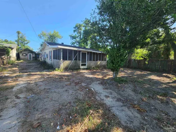 3703 W Theresa St, Pensacola, FL 32505