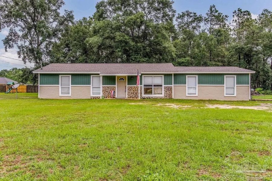 5600 Columbia Ave, Milton, FL 32570