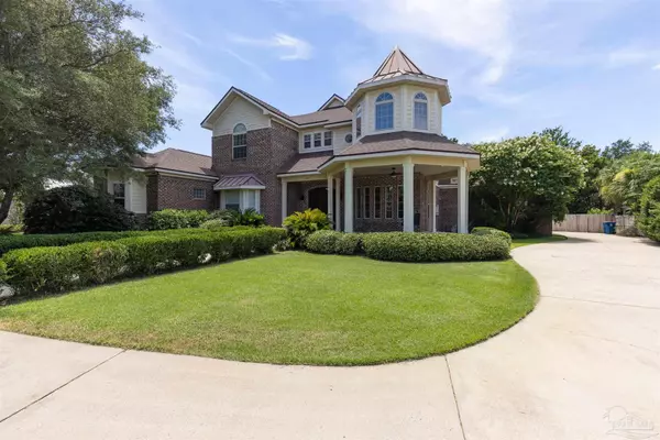 140 Middle Plantation Ln, Gulf Breeze, FL 32561