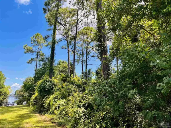 Gulf Breeze, FL 32563,0 Stanford Rd