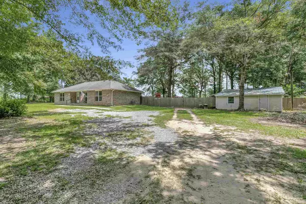 Molino, FL 32577,4721 Molino Rd