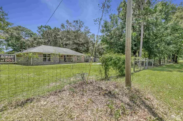 Molino, FL 32577,4721 Molino Rd