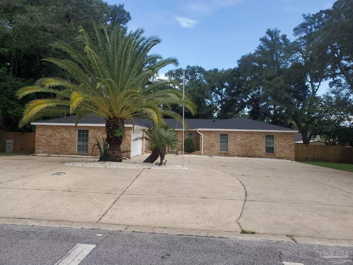 Pensacola, FL 32506,302 Teakwood Cir