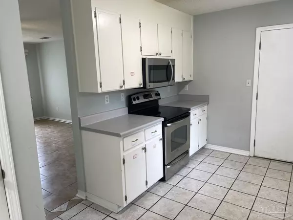 Pensacola, FL 32504,4110 Capri Dr