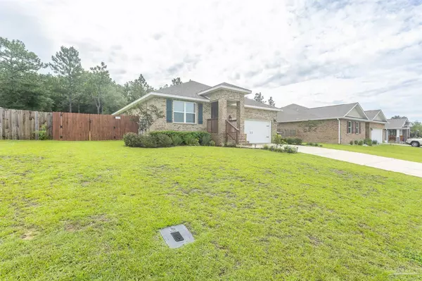 Milton, FL 32583,4656 Red Oak Dr