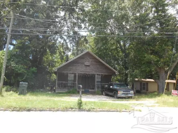 2609 Copter Rd, Pensacola, FL 32514