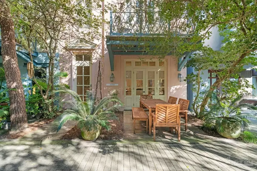 307 E Ruskin Pl, Santa Rosa Beach, FL 32459