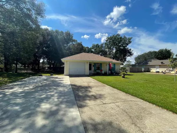 Milton, FL 32583,8937 Bluebell St