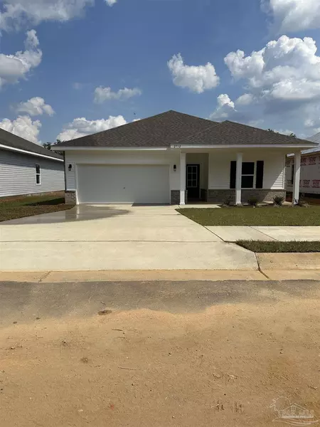 1669 Slate Dr, Cantonment, FL 32533