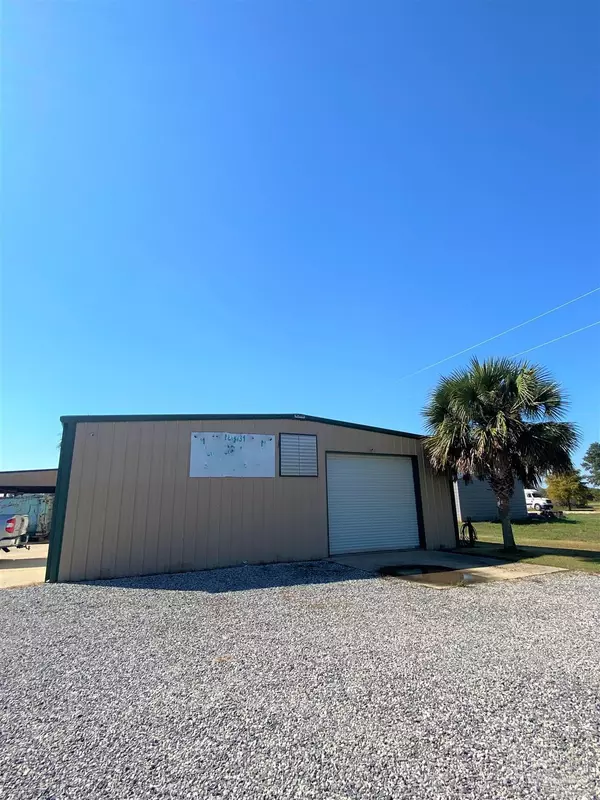 16848 County Rd 12, Foley, AL 36535