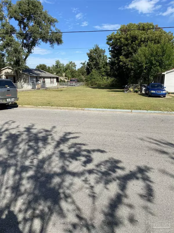 Pensacola, FL 32501,1800 BLK W Godfrey St