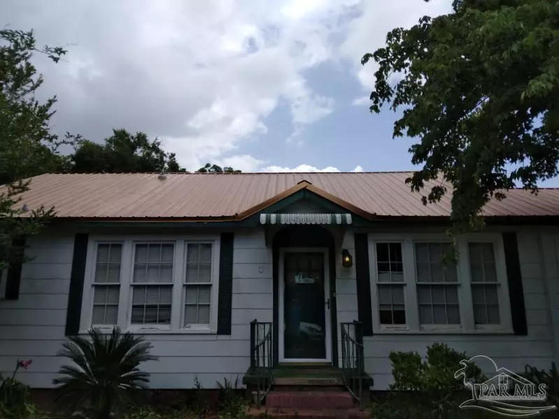 2506 W Jackson St, Pensacola, FL 32505