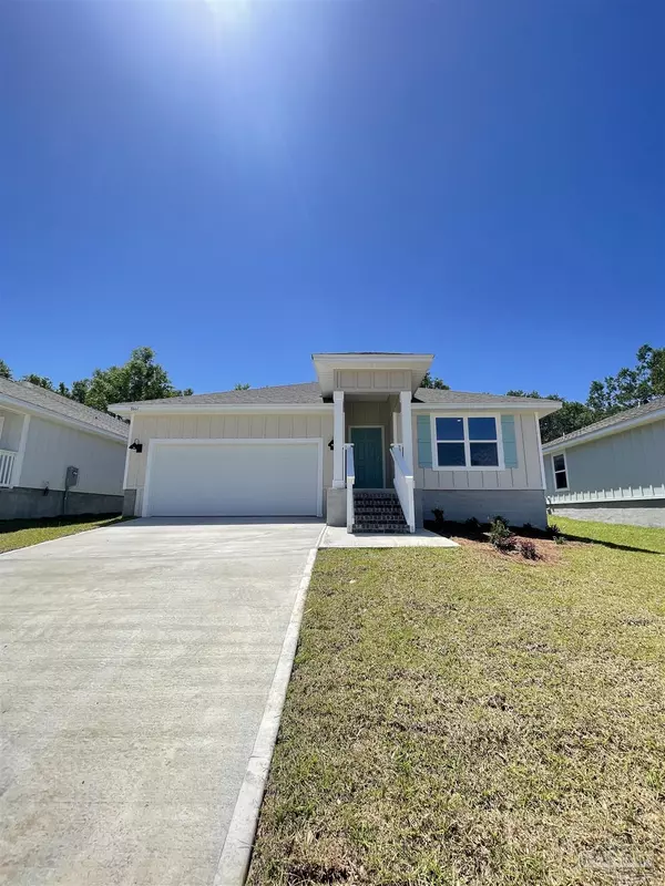 8661 Pathstone Blvd, Pensacola, FL 32526