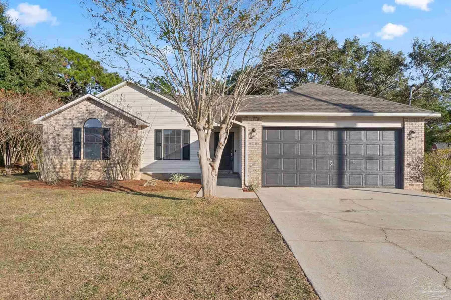 1914 Seahawk Ln, Navarre, FL 32566