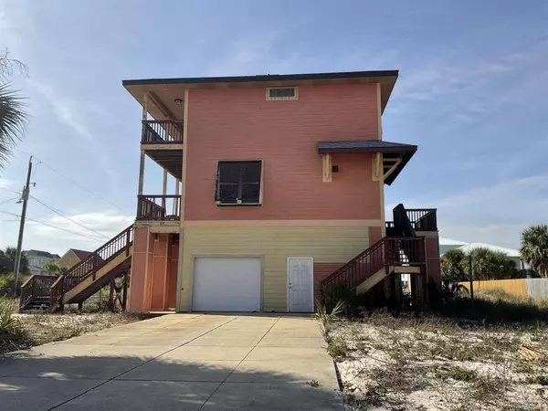 Pensacola Beach, FL 32561,302 Avenida 23