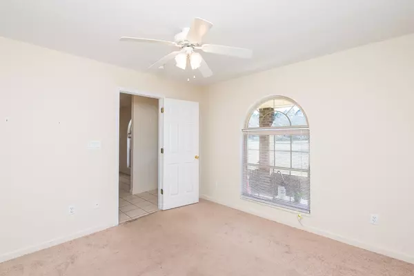 Navarre, FL 32566,6820 Marlin St