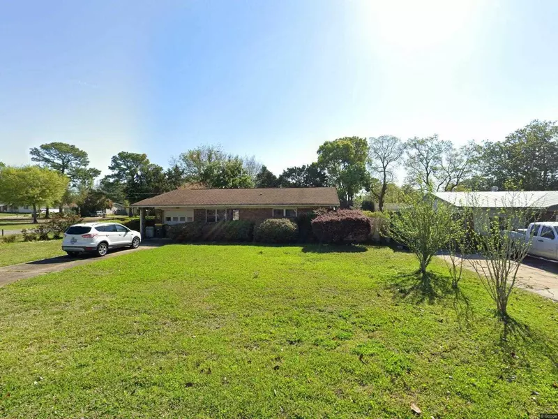 37 Deal Ave, Ft Walton Beach, FL 32548