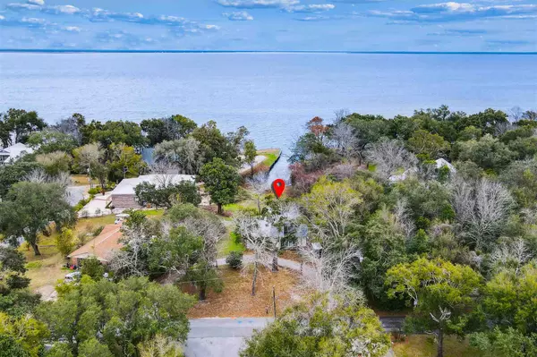 Gulf Breeze, FL 32563,4180 Alexander Ave